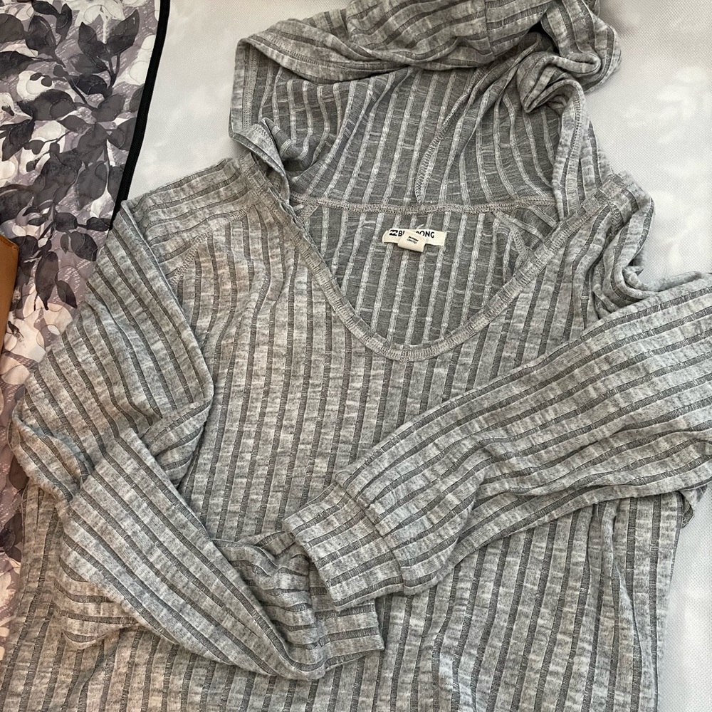 Billabong grey lightweight hoodie